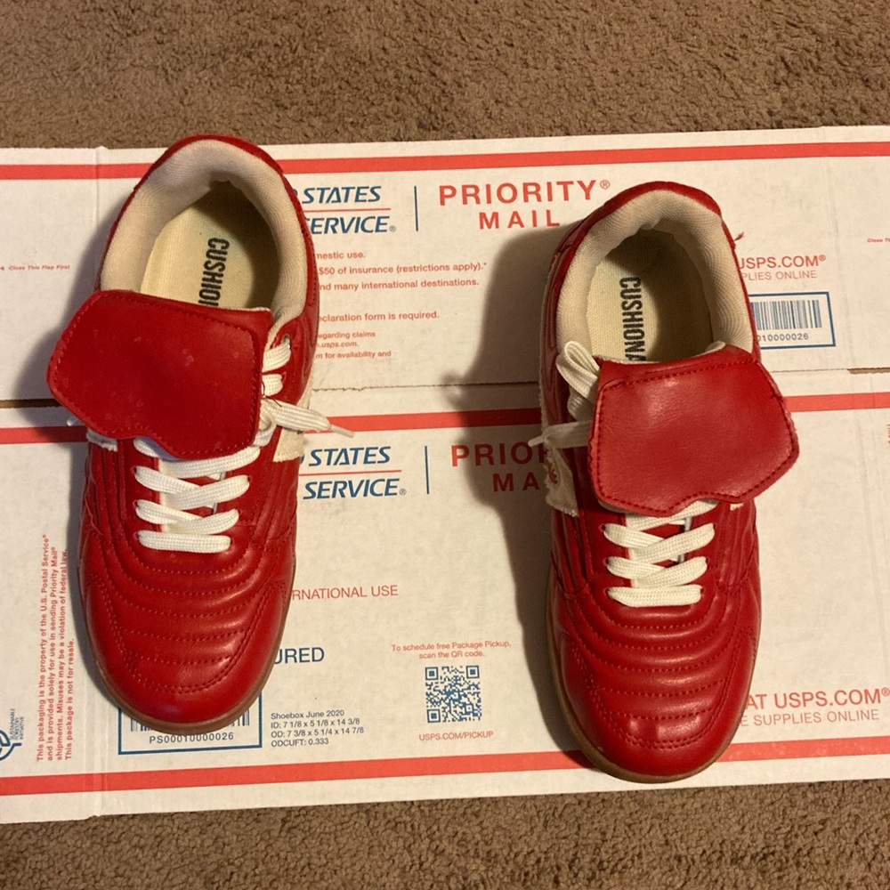 like new unisex  women shoes leather